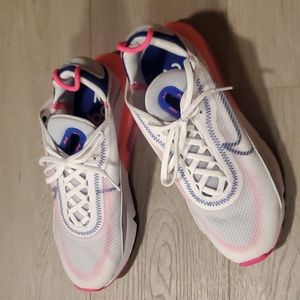 Nike Air Max Shoe 2090 White Pink 8.5 Great sneaker